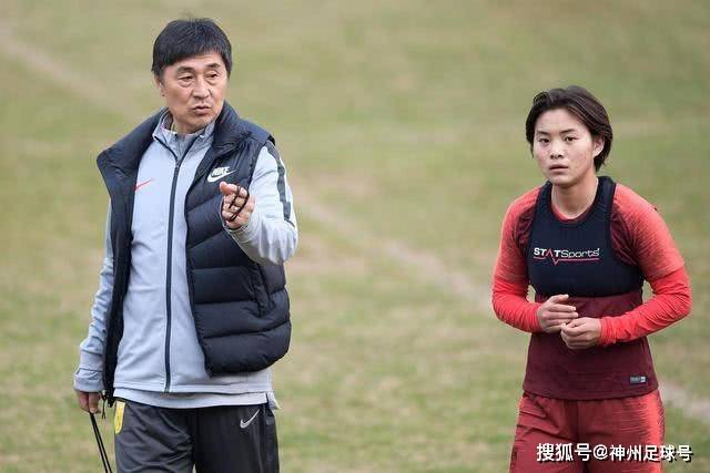 龙8头号玩家首页横幅展示